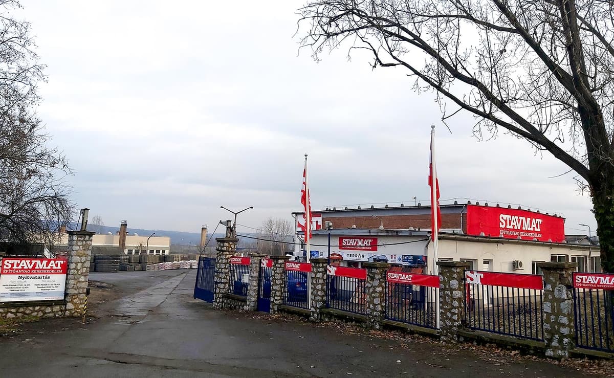 Stavmat Eger bejárat