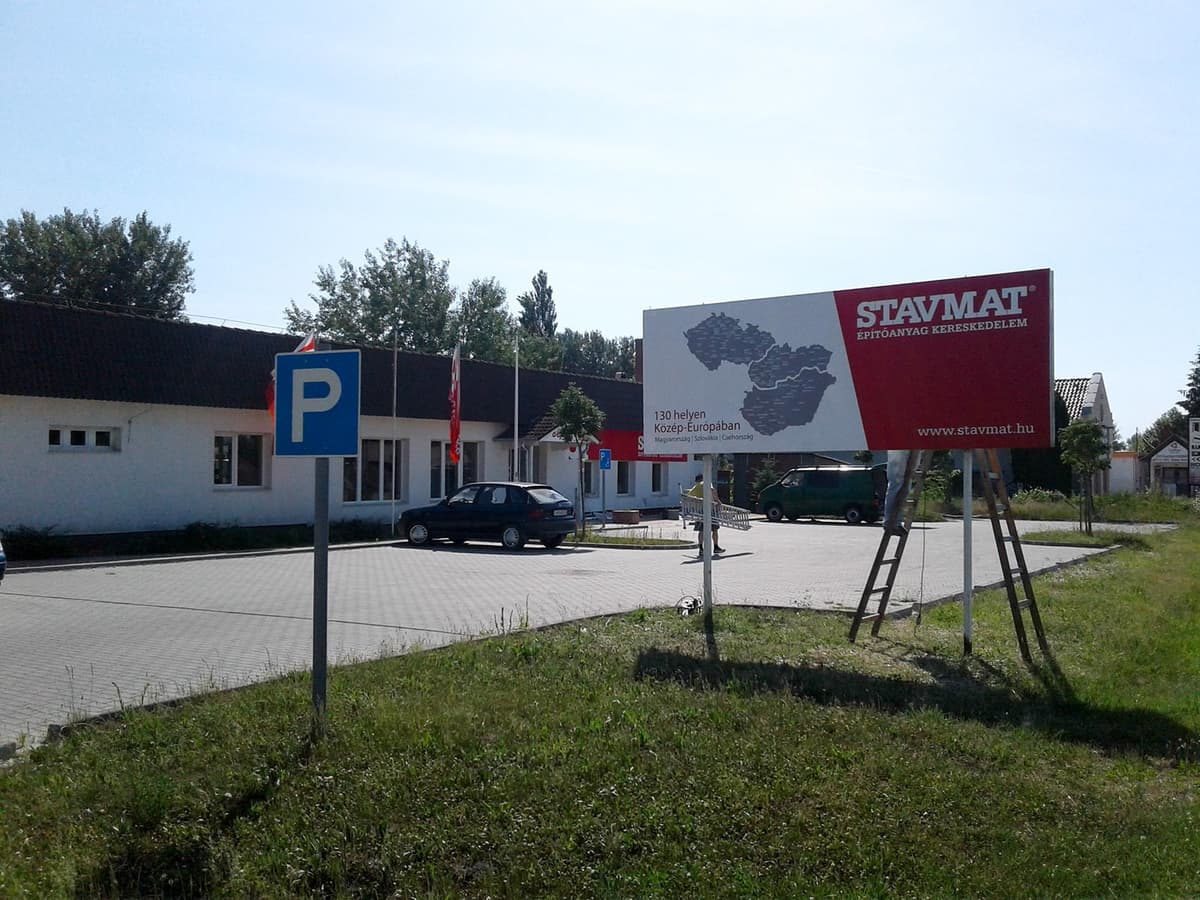 Stavmat Siófok építőanyag kereskedés bejárat