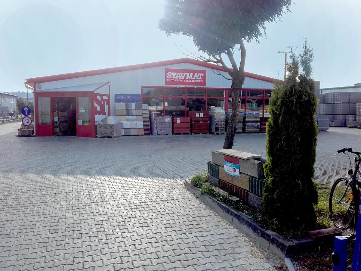 Stavmat Zalaegerszeg építőanyag telep bejárat